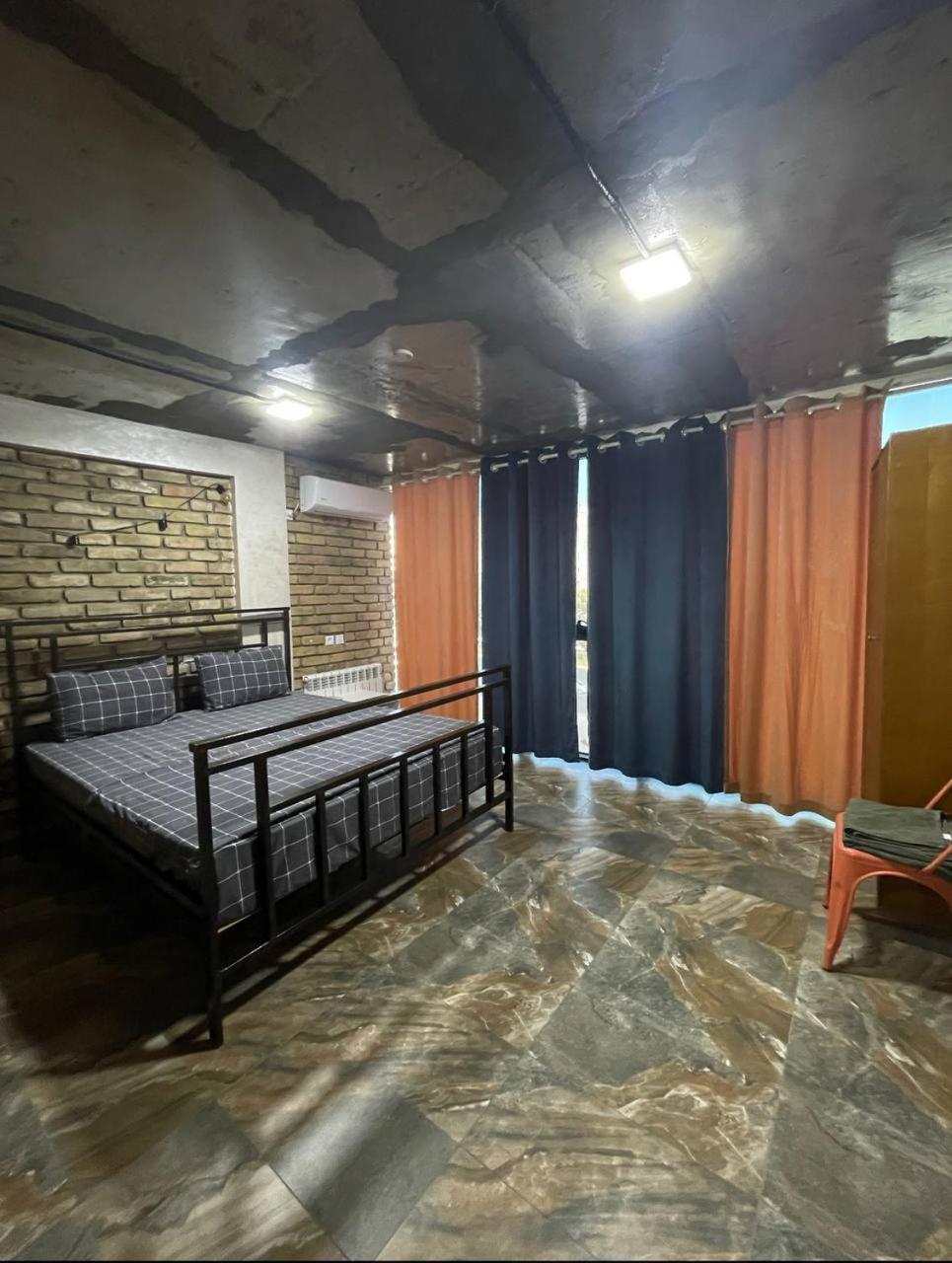 טשקנט Local Hotel מראה חיצוני תמונה